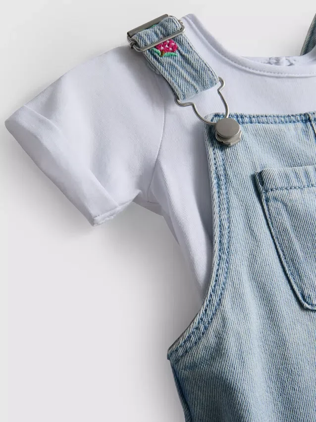 0–36 måneder | Sett med T-skjorte og overalls med fruktbroderi