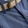 1,5–12 år | The Edit-chino-shorts i linblanding med belte