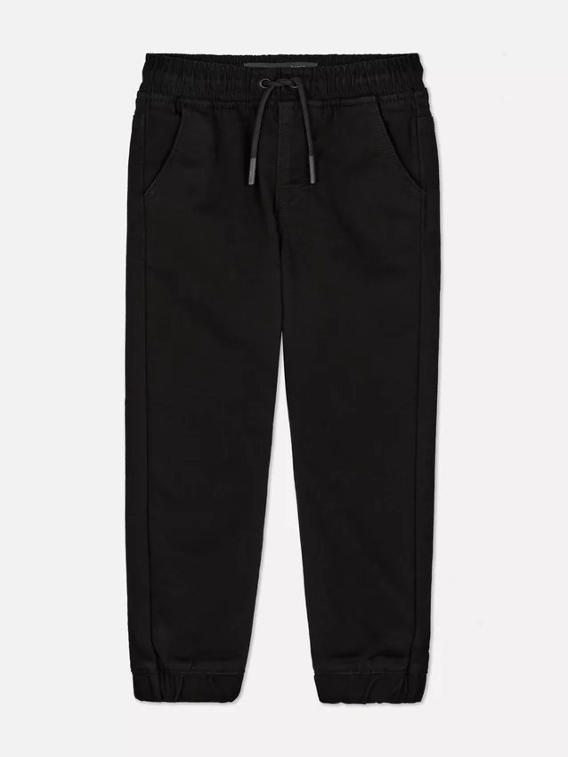 1,5–7 år | Jeans med oppbrettede bukseben