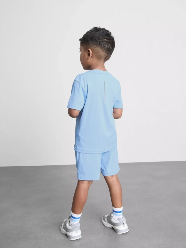 1,5–7 år | sett med aktiv-T-skjorte og shorts