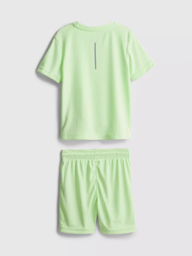 1,5–7 år | sett med aktiv-T-skjorte og shorts