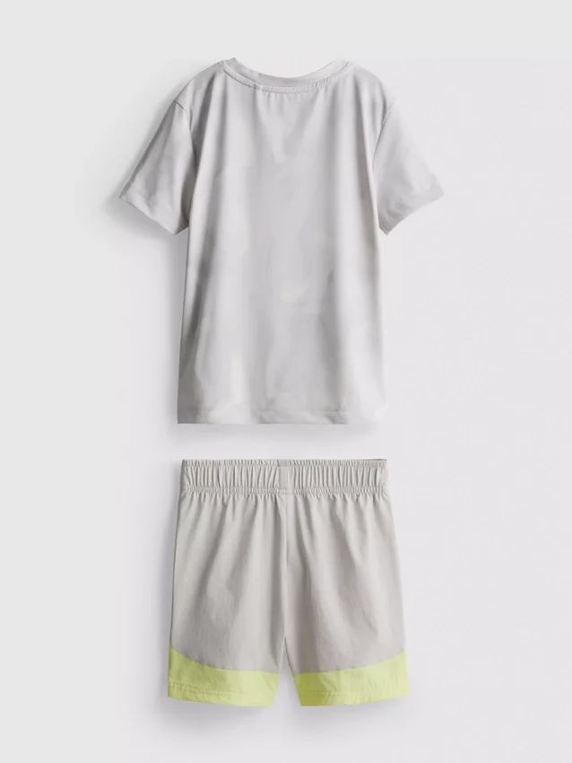1,5–7 år | sett med aktiv-T-skjorte og shorts