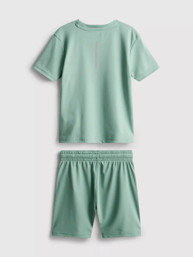1,5–7 år | sett med aktiv-T-skjorte og shorts