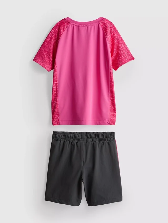 1,5–7 år | sett med aktiv-T-skjorte og shorts