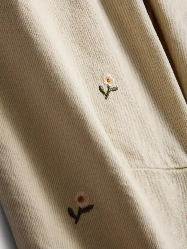 1,5–8 år | blomsterbroderte paperbag-Jeans