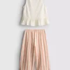 1,5–8 år | Sett med brodert peplum-top og bukser