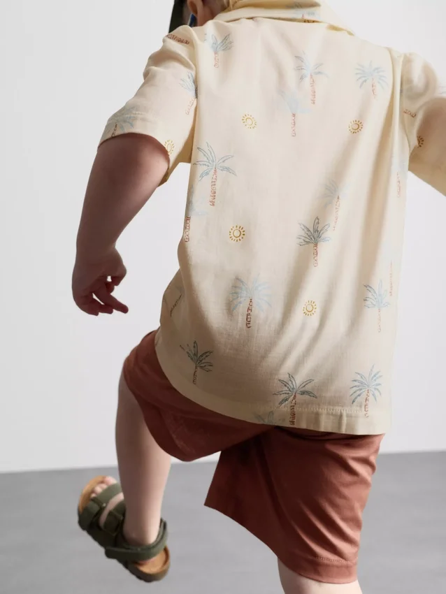 1,5–8 år | Sett med skjorte og shorts i slub-bomull