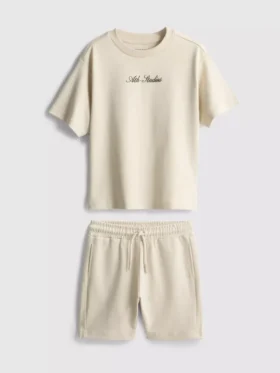 1,5–8 år | sett med T-skjorte og shorts