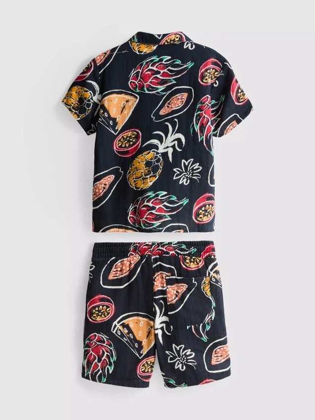 1,5–8 år | sett med trykt skjorte og shorts