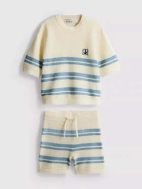 1,5–9 år | sett med strikket topp og shorts