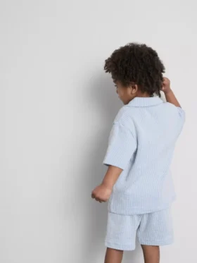 1,5–9 år | sett med stripete skjorte og shorts