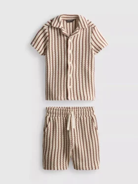 1,5–9 år | sett med stripete strikket skjorte og shorts