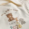 2-pakk med «Born in 2026»-smekker