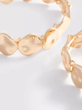 2-pakning med armbånd i smeltet metall