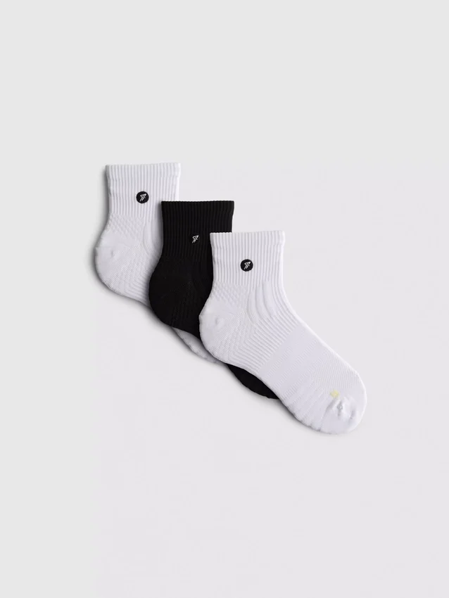 3-pakning med aktive mikrofiber-sokker i kvartlengde
