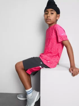 7–15 år | Aktivt sett med T-skjorte og shorts