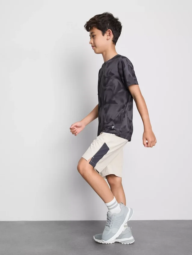 7–15 år | Aktivt sett med T-skjorte og shorts