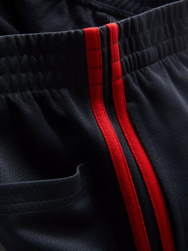 7–15 år | sett med aktiv mesh-T-skjorte og shorts