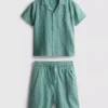 7–15 år | sett med strukturert kortærmet skjorte med knapper og shorts