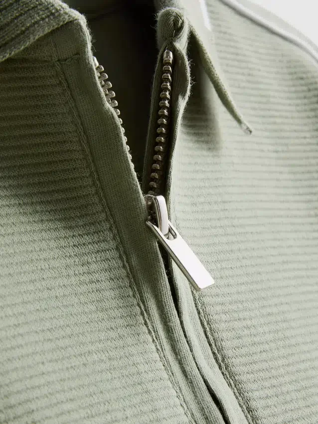 7–15 år | sett med strukturert poloskjorte og shorts