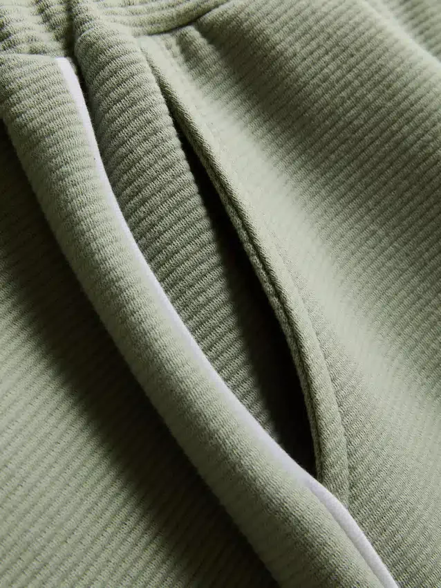 7–15 år | sett med strukturert poloskjorte og shorts