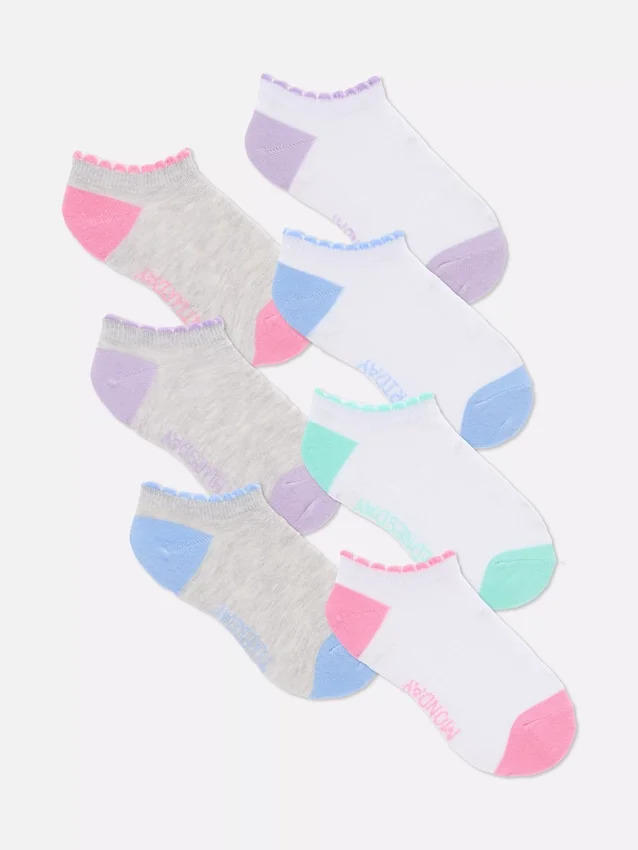 7-pakning med sneakersokker med ukedagene