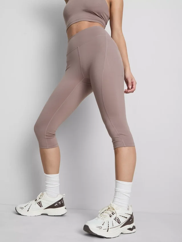 Aktive capri-leggings med høy midje