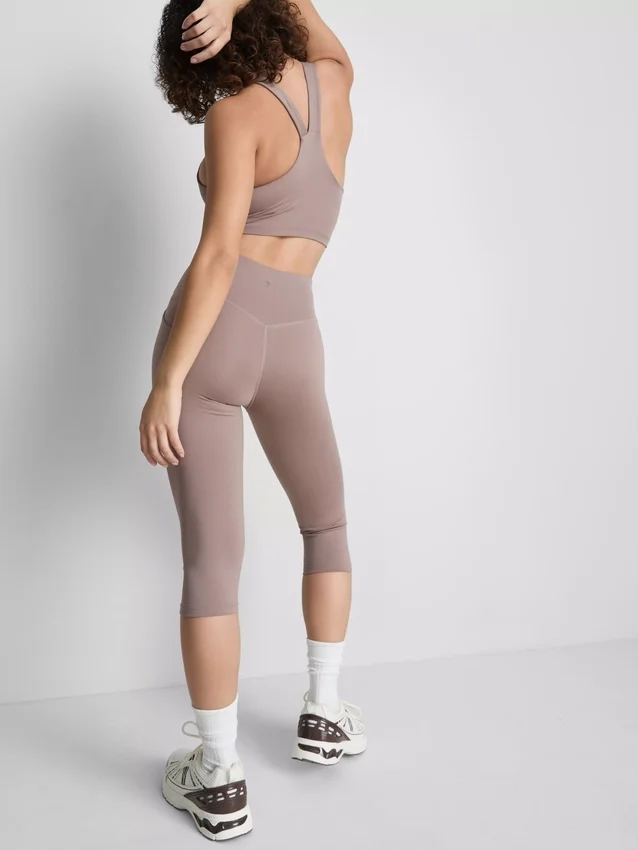 Aktive capri-leggings med høy midje