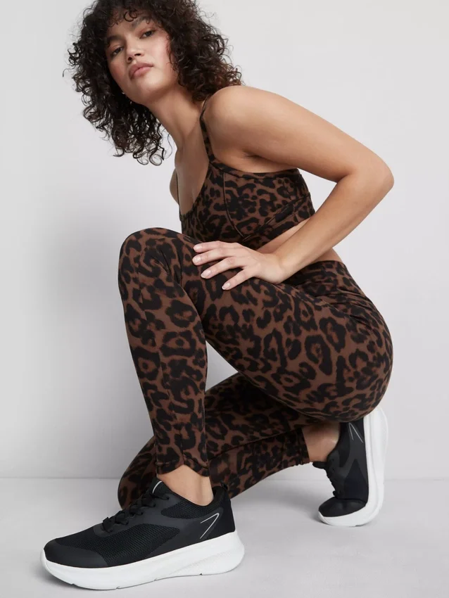 Aktive leggings med høy midje i leopardmønster