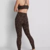 Aktive leggings med høy midje i leopardmønster