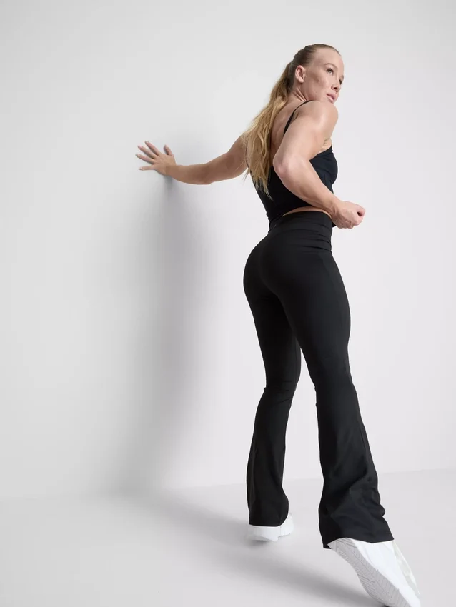 Aktive leggings med høy midje, jevn støtte og utvidet ben
