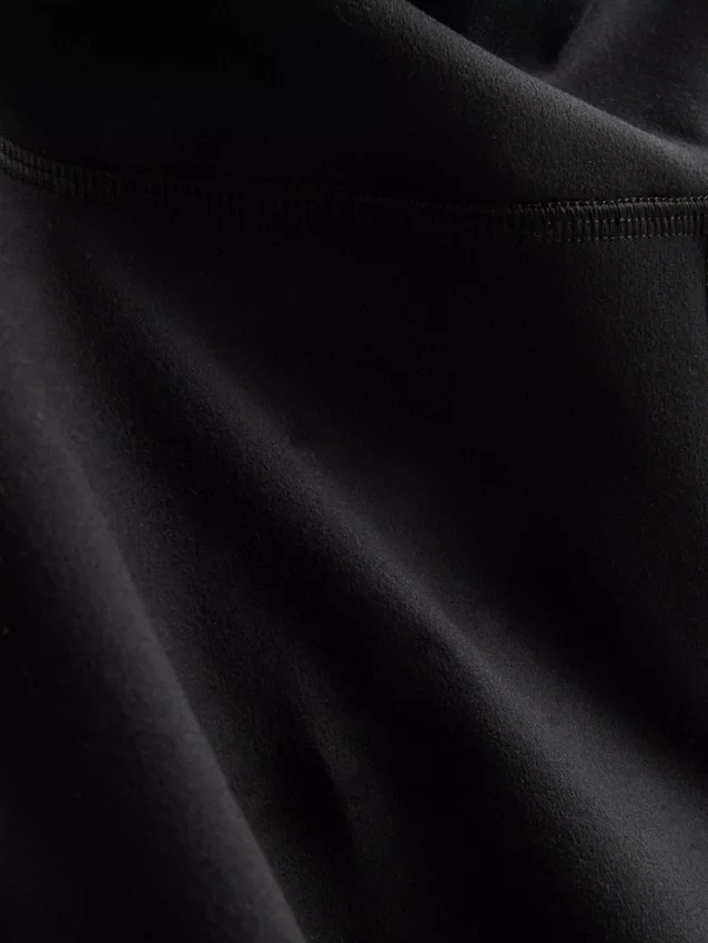 Aktive leggings med høy midje, jevn støtte og utvidet ben