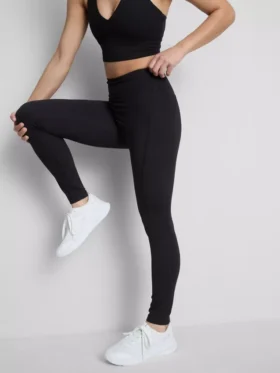 Aktive leggings med høy midje og jevn støtte