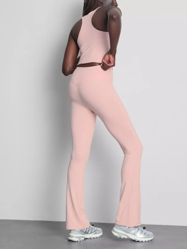 Aktive leggings med høy midje og utvidet ben