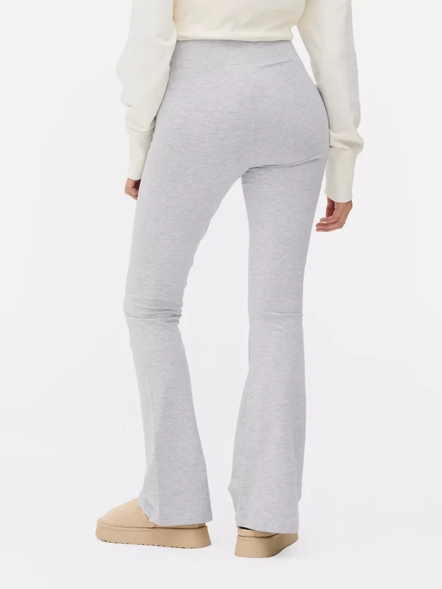 Aktive leggings med høy midje og utvidet ben
