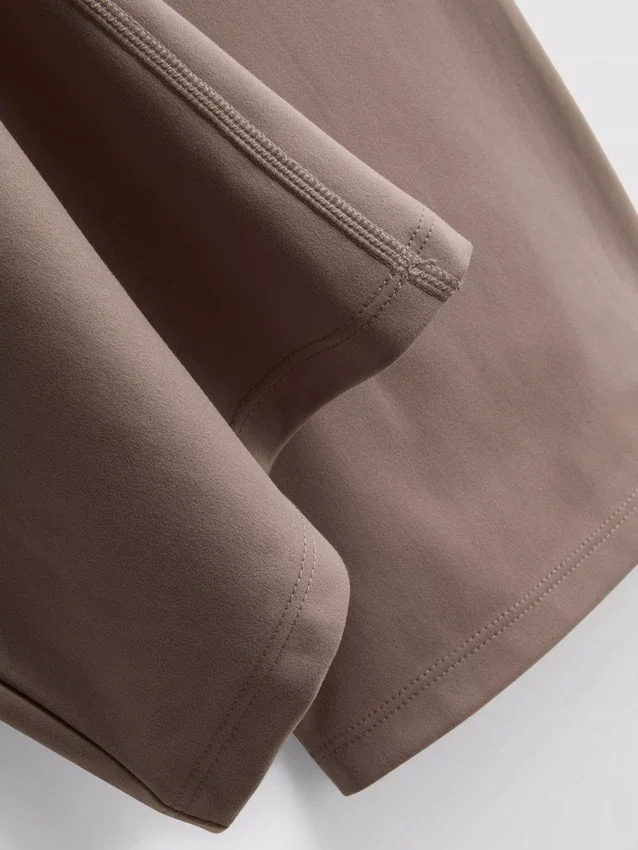 Aktive leggings med høy midje og utvidet ben