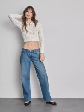 Avslappede jeans med lav midje og rette ben