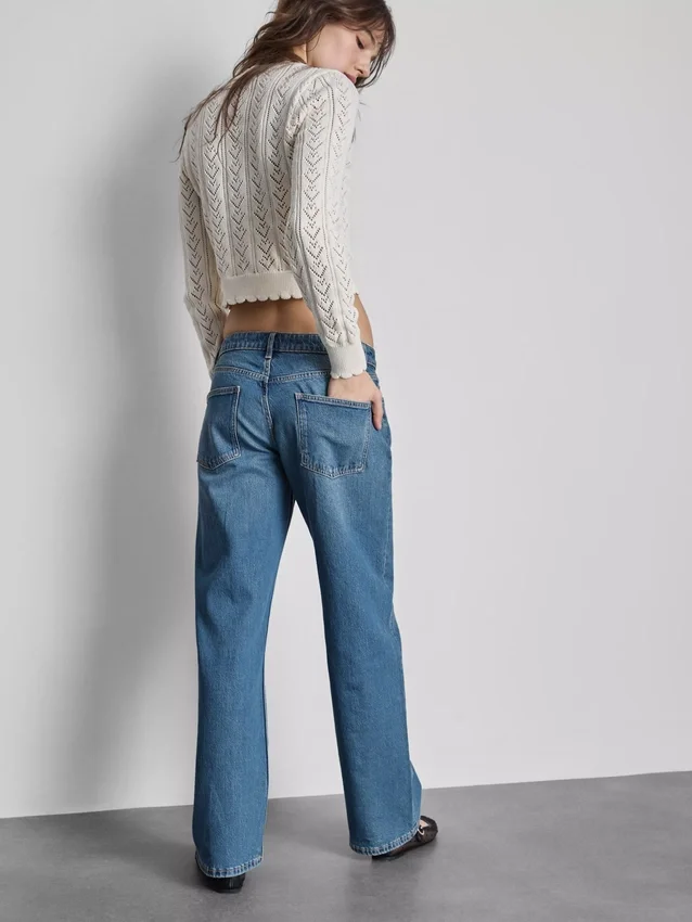 Avslappede jeans med lav midje og rette ben