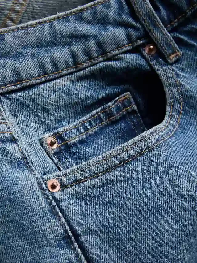 Avslappede jeans med lav midje og rette ben