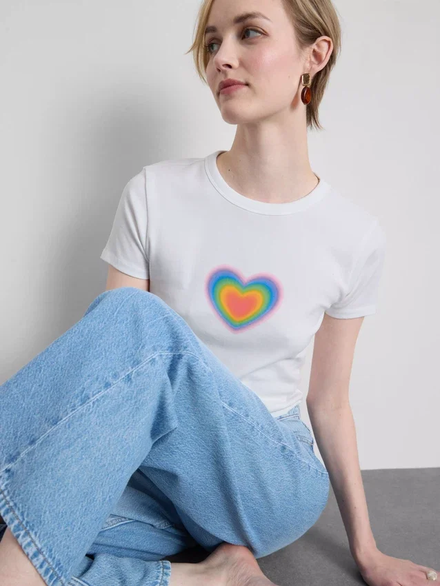 Baby-T-skjorte med «Pride Heart»-motiv i bomullsrik blanding