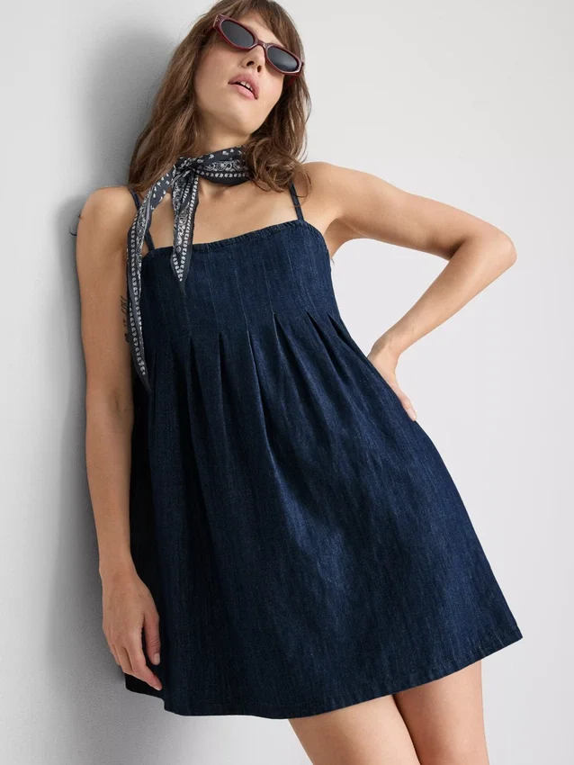 Babydoll-minikjole i bomullsdenim