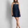 Babydoll-minikjole i bomullsdenim