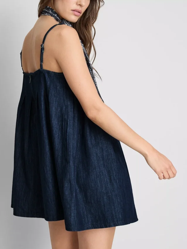 Babydoll-minikjole i bomullsdenim