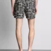 Badeshorts med abstrakt mønster