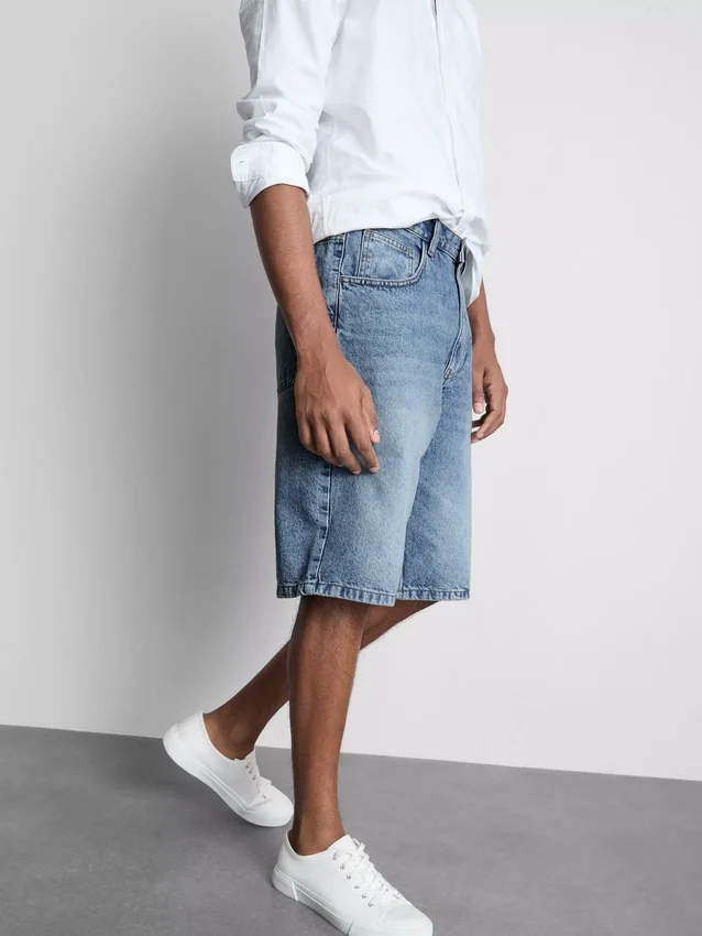 Baggy denimshorts med middels høy midje