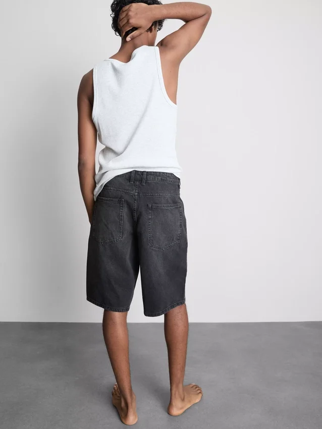 Baggy denimshorts med middels høy midje