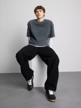 Baggy-jeans med middels høy midje
