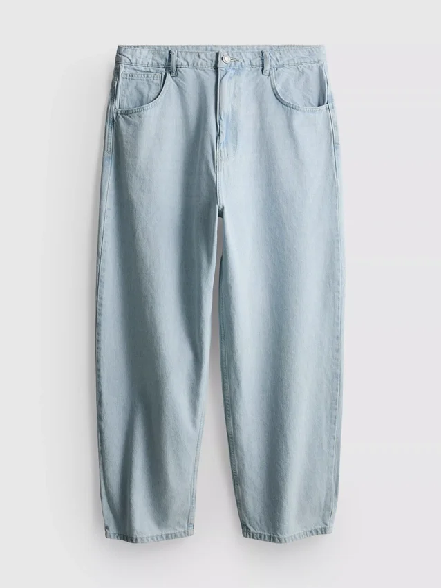 Baggy-jeans med middels høy midje