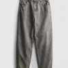 Baggy-jeans med middels høy midje
