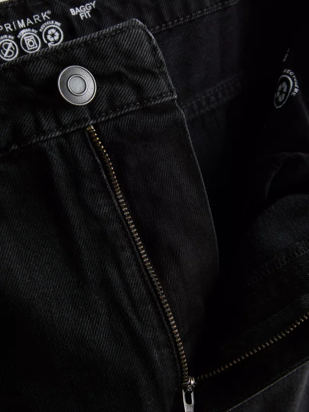 Baggy-jeans med middels høy midje